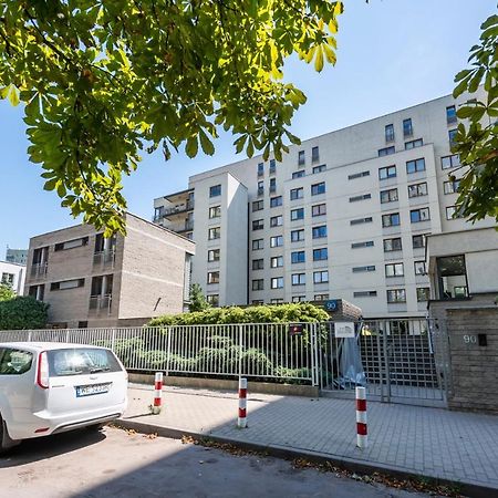 Metro Wilanowska Homely Apartment Warsaw Exterior photo